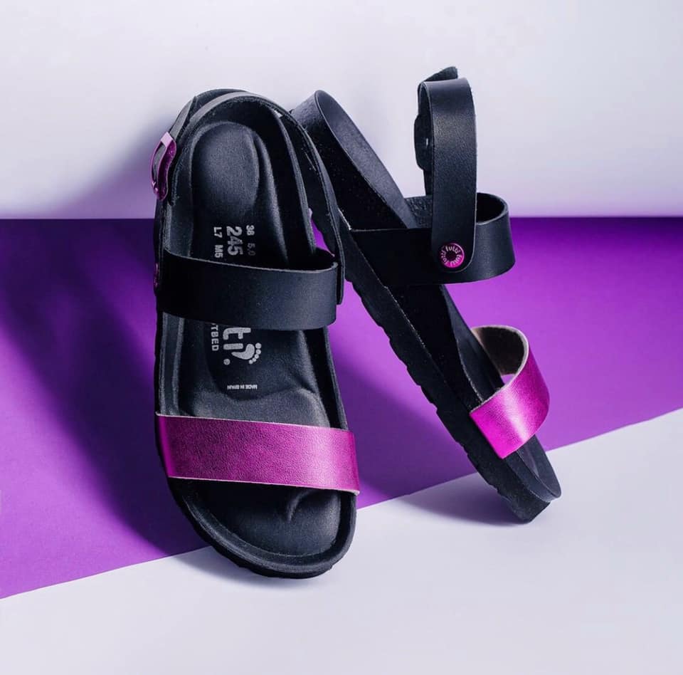 Slika proizvoda FUTTI Kori Midnight Fuchsia sandale iz online apoteke Moja Farmacija - BIH